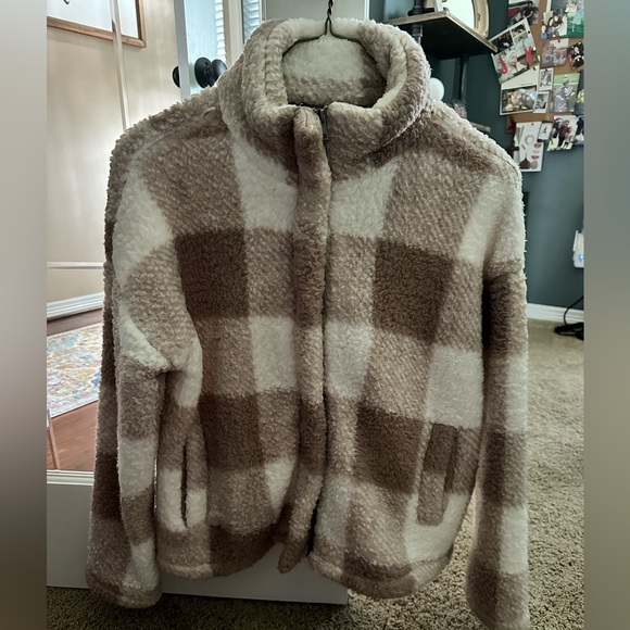 Altar’d State  Plaid Wubby Jacket - Picture 6 of 6